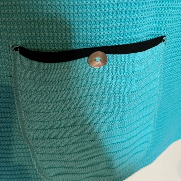 New with tags MARGARET WINTERS blue sweater. Knit size 1X - Picture 6 of 7